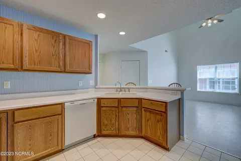 841 Sloop Pointe Ln, Kure Beach, NC 28449 photo 12