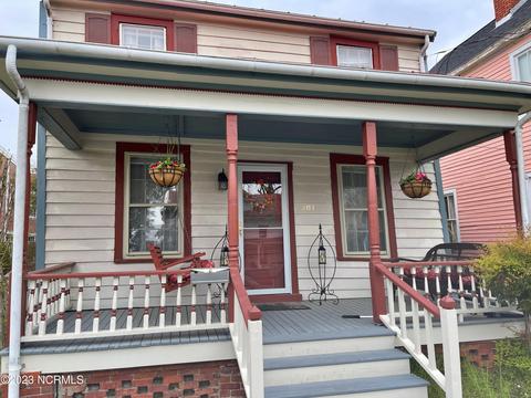 407 Metcalf St, New Bern, NC 28560