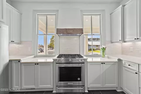 220 E Water St, Washington, NC 27889 photo 18