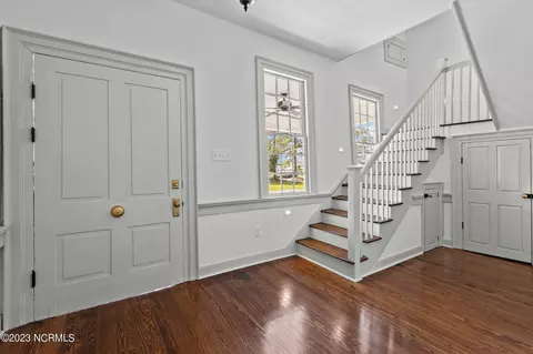 220 E Water St, Washington, NC 27889 photo 8