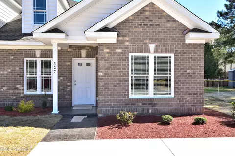 327 Braylock Dr, Rocky Mount, NC 27804 photo 2