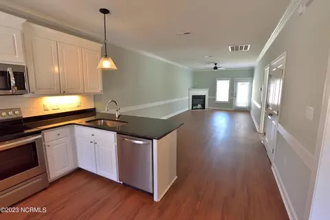 327 Braylock Dr, Rocky Mount, NC 27804 photo 3