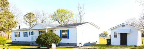 408 Nelson St, Mount Olive, NC 28365 photo 3