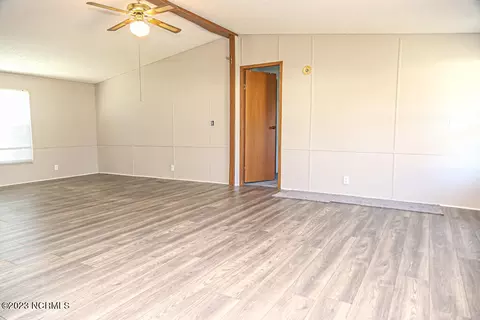 408 Nelson St, Mount Olive, NC 28365 photo 11
