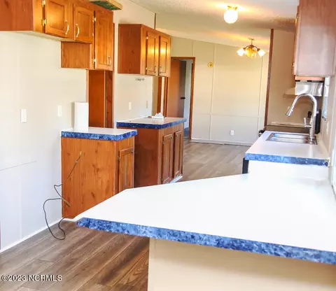 408 Nelson St, Mount Olive, NC 28365 photo 18