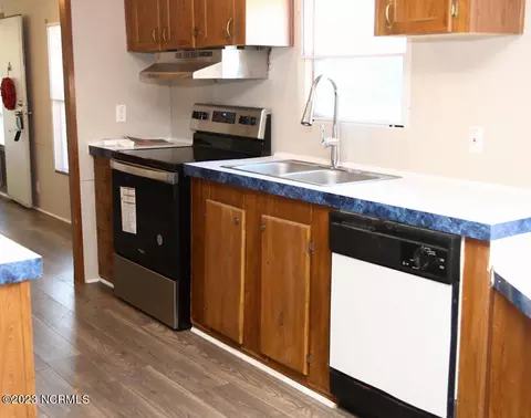 408 Nelson St, Mount Olive, NC 28365 photo 13