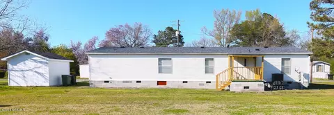 408 Nelson St, Mount Olive, NC 28365 photo 5