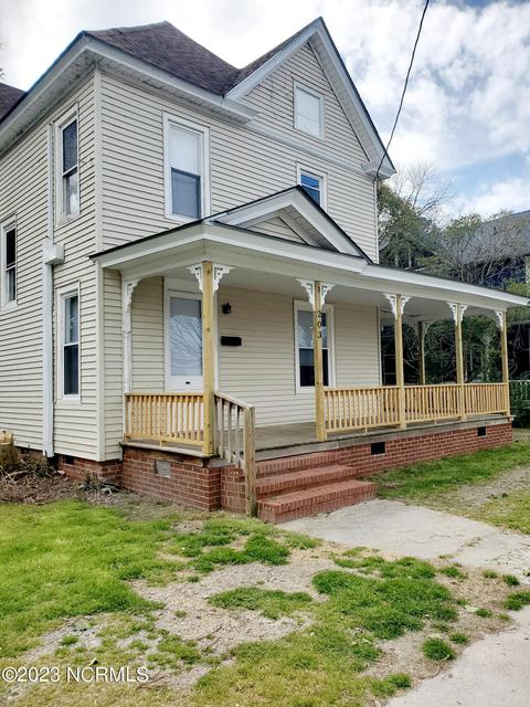 203 E Cypress St, Elizabeth City, NC 27909