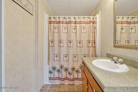 1017 Easterly Dr SW, Supply, NC 28462 photo 22