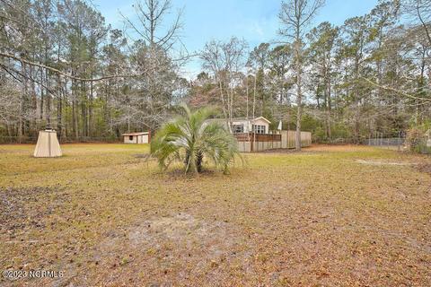 1017 Easterly Dr SW, Supply, NC 28462 photo 3