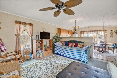 1017 Easterly Dr SW, Supply, NC 28462 photo 16
