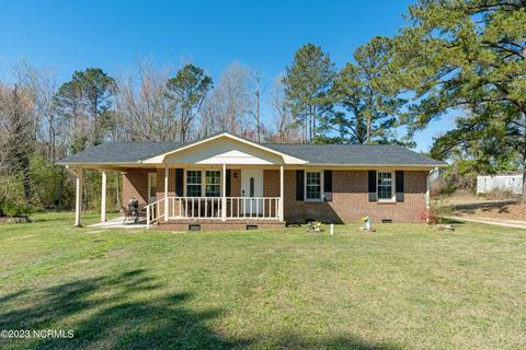 2566 Little Kelly Rd, Rocky Point, NC 28457