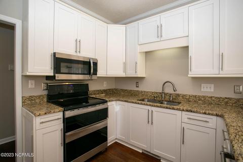 815 Burning Tree Rd, Pinehurst, NC 28374 photo 9