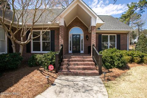 815 Burning Tree Rd, Pinehurst, NC 28374 photo 2