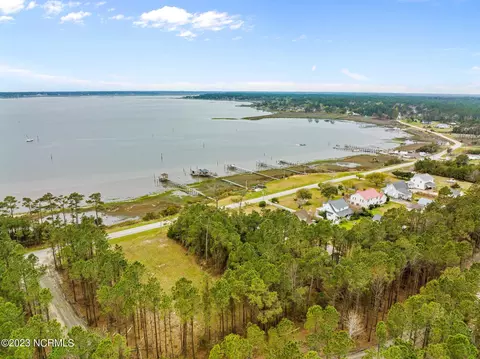 2793 Mill Creek Rd, Newport, NC 28570