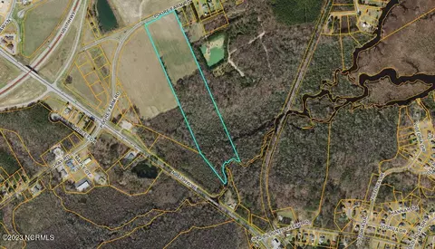 000 Poore Farm Rd, Chocowinity, NC 27817