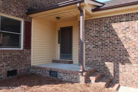 2521 Frederick Rd, Chocowinity, NC 27817 photo 2