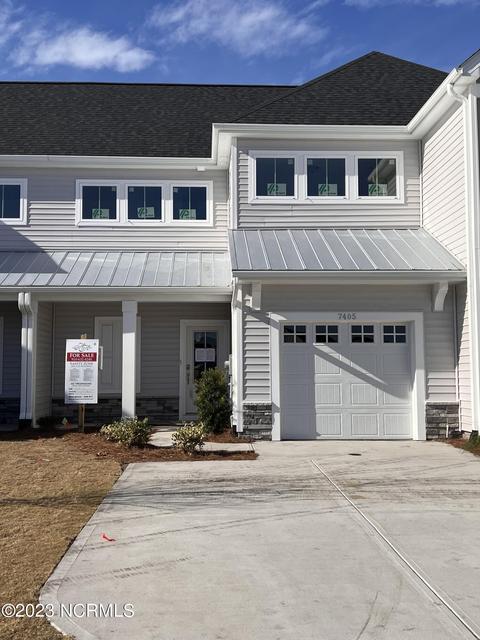 7415 Springwater Dr, Wilmington, NC 28411