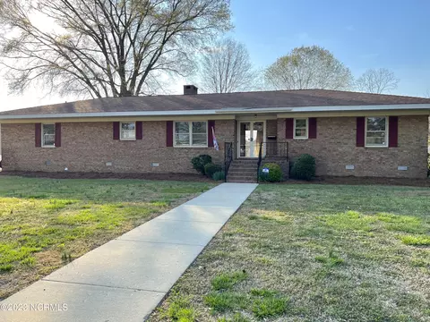 300 Ruritan St, Ahoskie, NC 27910