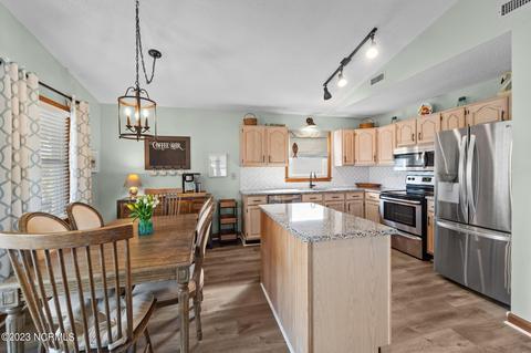 407 W Third St, Kill Devil Hills, NC 27948 photo 8
