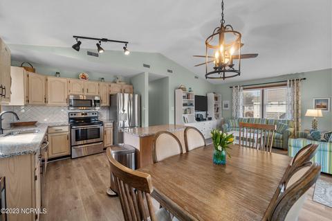 407 W Third St, Kill Devil Hills, NC 27948 photo 10