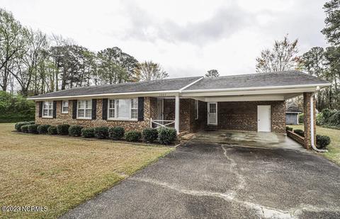 1803 W Howard Ave, Tarboro, NC 27886