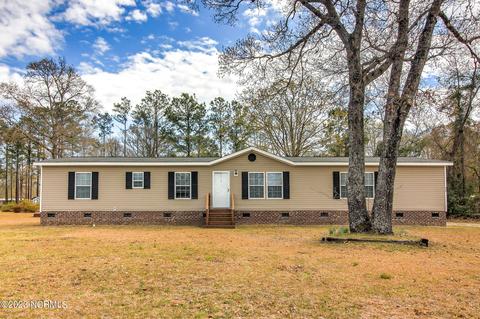 415 Woodland Dr, Swansboro, NC 28584
