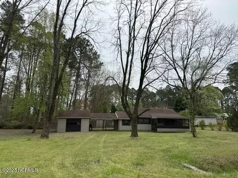 300 Apache Trl, Edenton, NC 27932