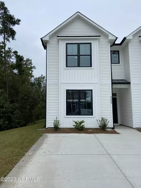 8380 Paramount Pt, Winnabow, NC 28479