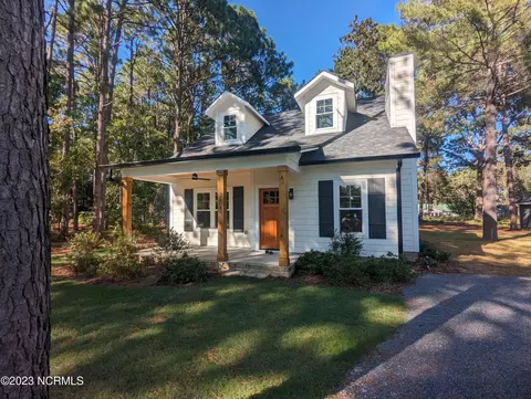 275 Duncan Rd, Southern Pines, NC 28387