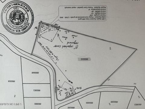 9 Fairway Dr, Whispering Pines, NC 28327