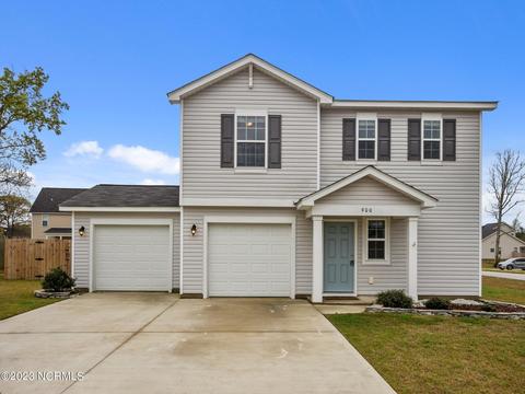 900 Haystack Ln, Jacksonville, NC 28546 photo 2