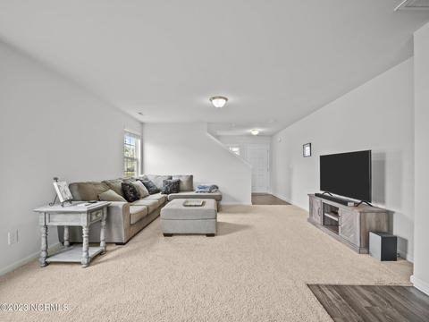 900 Haystack Ln, Jacksonville, NC 28546 photo 9