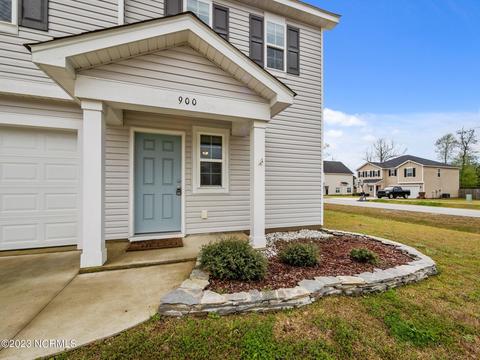 900 Haystack Ln, Jacksonville, NC 28546 photo 4