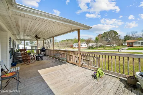 774 Possum Track Rd, Chocowinity, NC 27817 photo 6