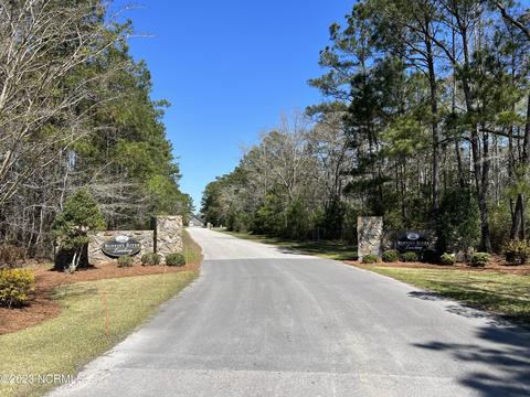514 Eden Dr SW, Supply, NC 28462