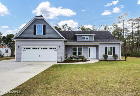 205 Gold Coast Dr, Hampstead, NC 28443