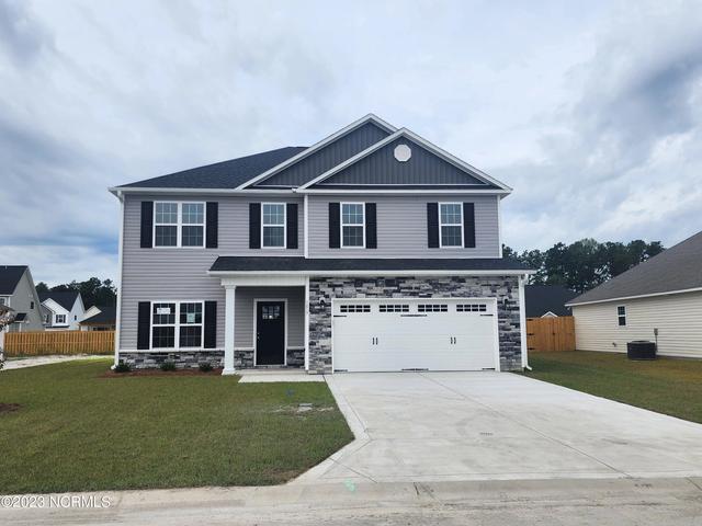 1017 Bluewater Blvd, New Bern, NC 28562