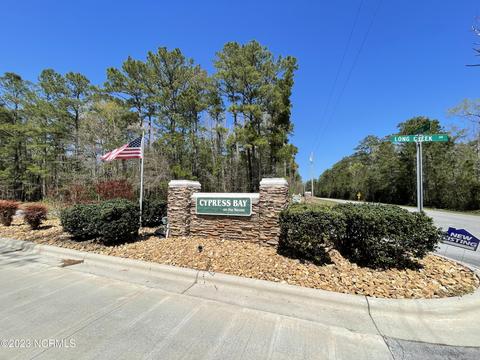 207 Long Creek Dr, Havelock, NC 28532