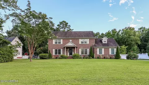 940 Lynchburg Dr, Jacksonville, NC 28546