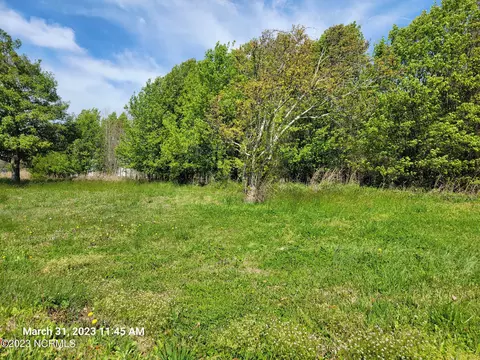 72 Small Dr, Elizabeth City, NC 27909