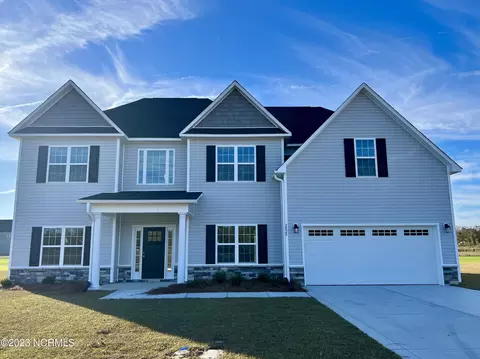 2020 Tarpon Trl, New Bern, NC 28562