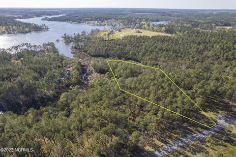 239 Ocracoke Dr, Oriental, NC 28571 photo 6