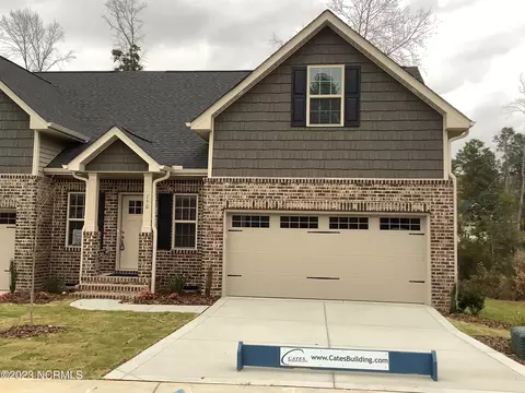 150 Lark Dr #31, Pinehurst, NC 28374