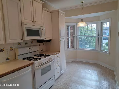 208 Willows Ct, Washington, NC 27889 photo 9