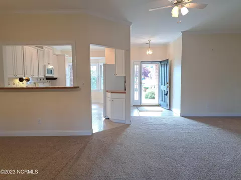 208 Willows Ct, Washington, NC 27889 photo 5