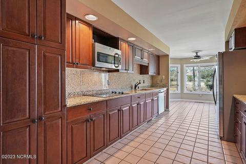 620 Sawgrass Rd, Hampstead, NC 28443 photo 31