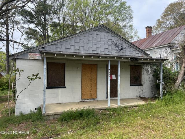 1010 Mercer St SW, Wilson, NC 27893