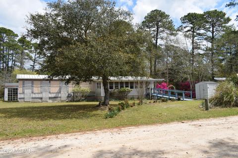 1276 High St SW, Shallotte, NC 28470