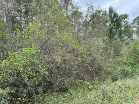 7588 Plantation Rd, Wilmington, NC 28411